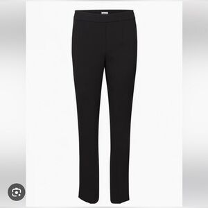 Aritzia Babaton Conan - Long